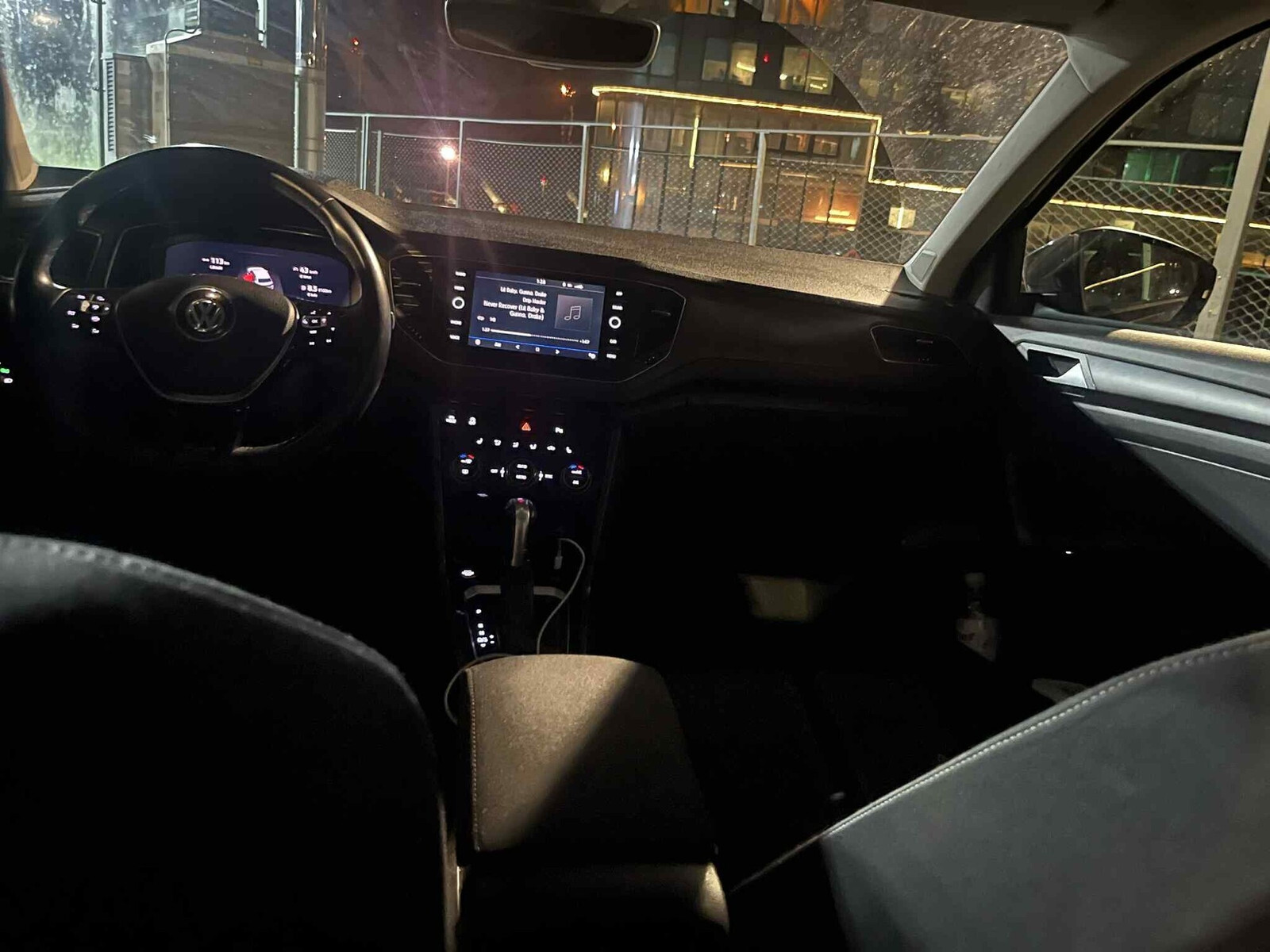 Volkswagen T-Roc 2019, photo 5/7