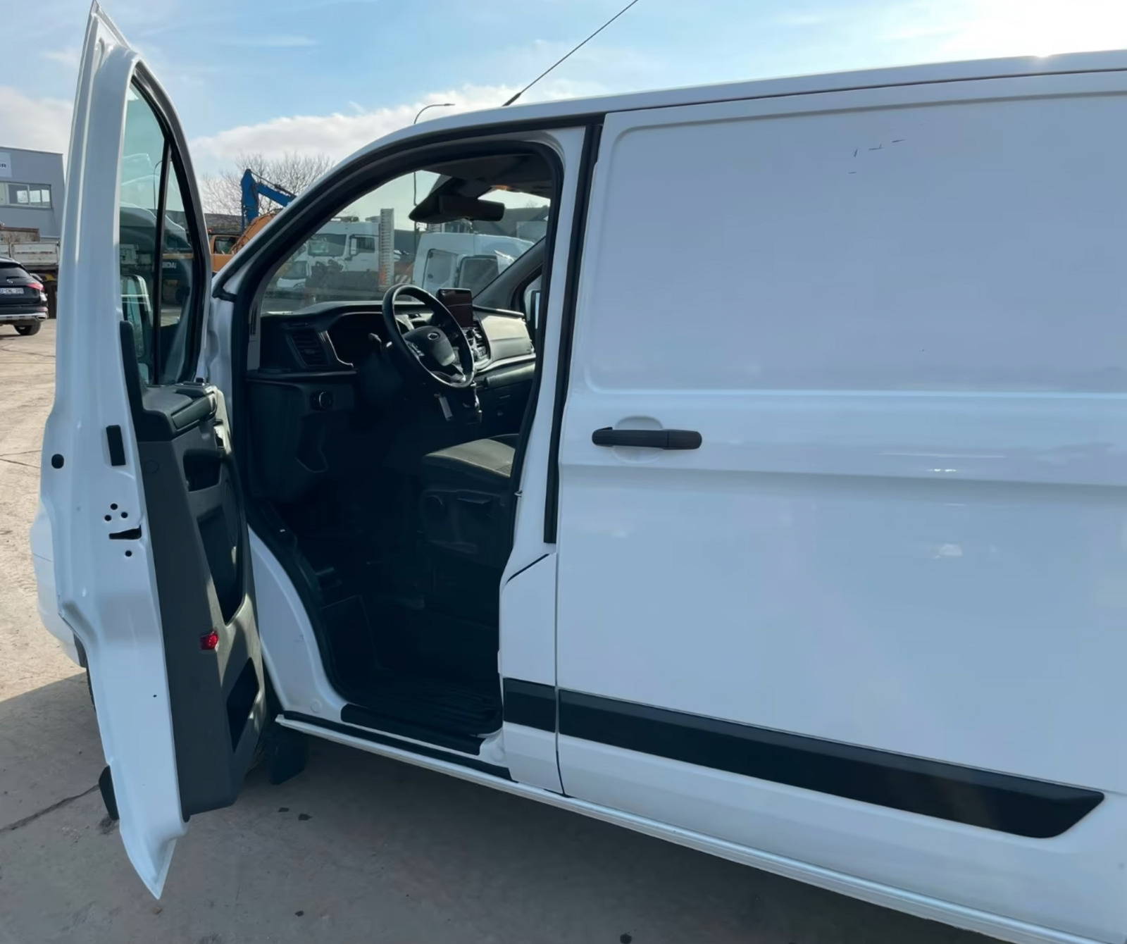 Ford Transit Custom L2 2022, kuva 4/12