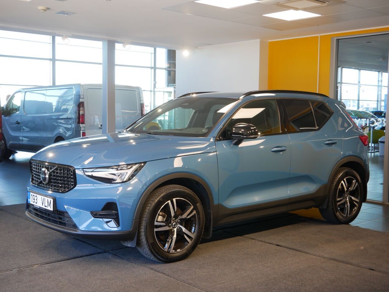 Volvo XC40 2023, photo 5/13