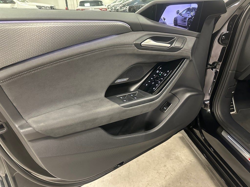 Audi A6 2024, photo 7/16