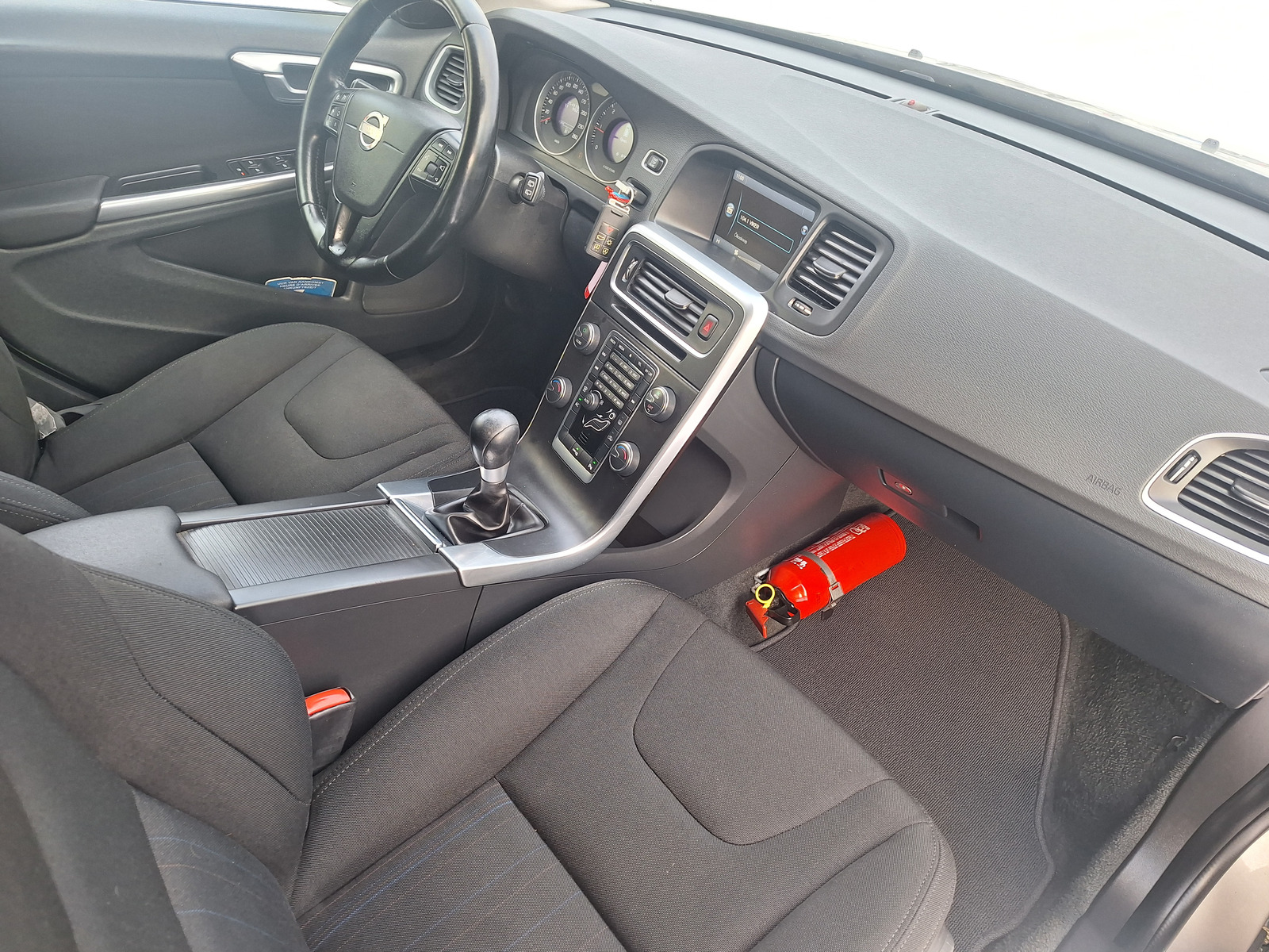 Volvo V60 2012, photo 7/7