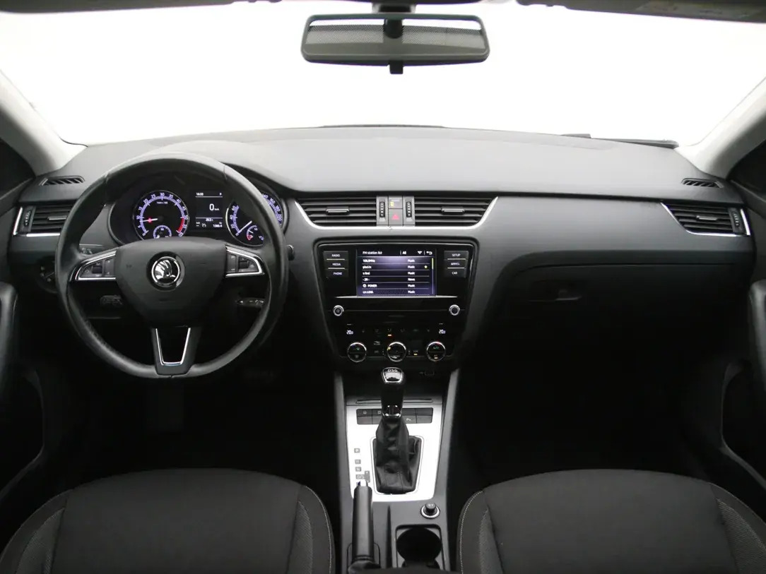 Škoda Octavia 2018, photo 2/31