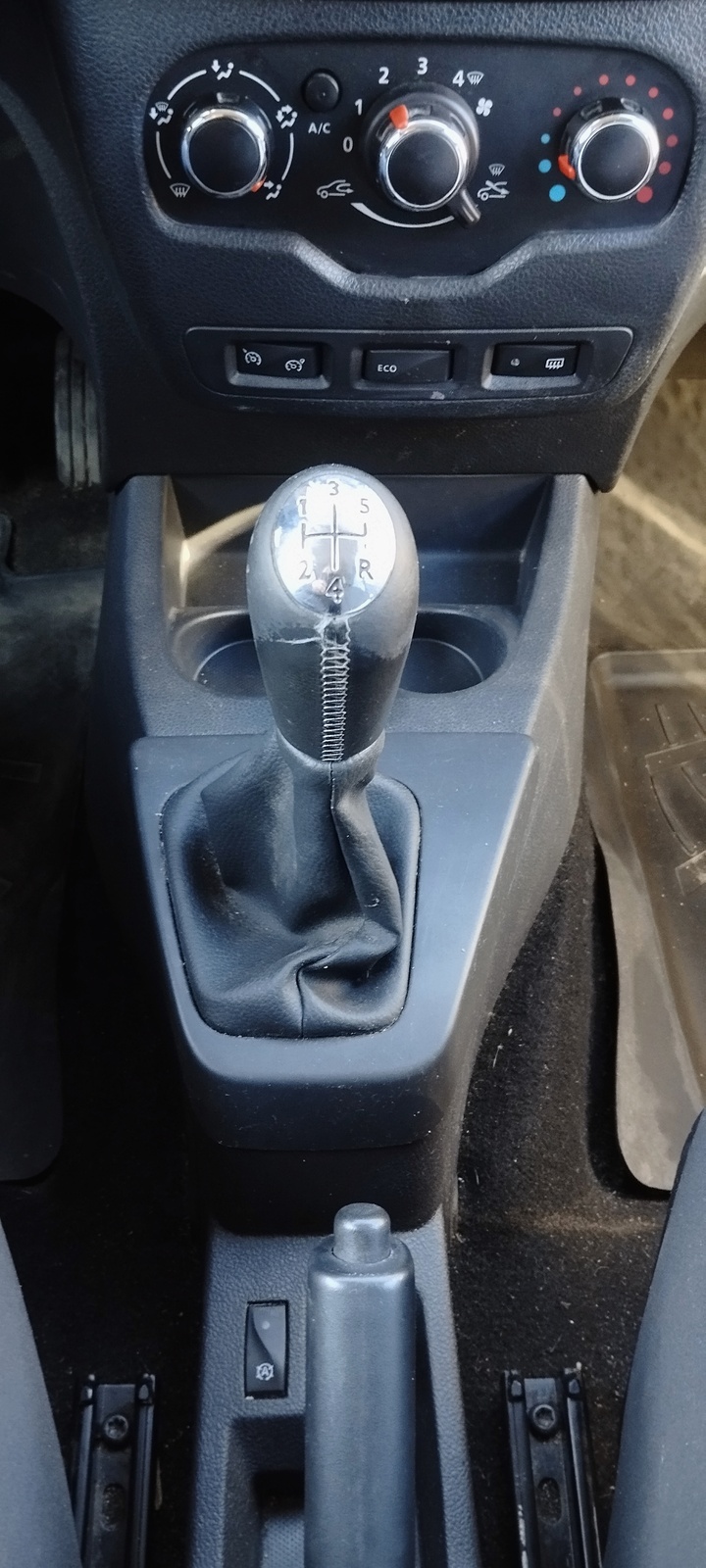 Dacia Lodgy 2017, kuva 7/10