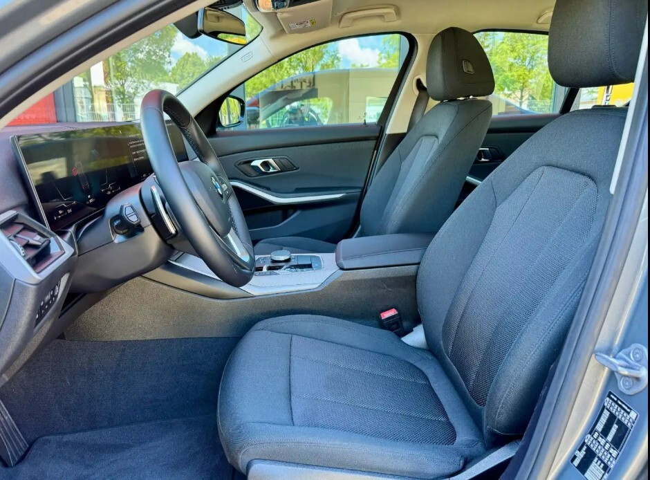 BMW 318 2024, kuva 4/10