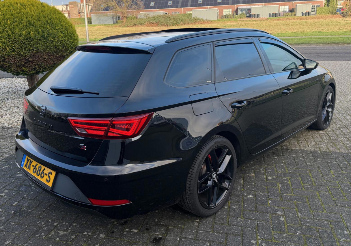 SEAT Leon 2019, photo 3/10