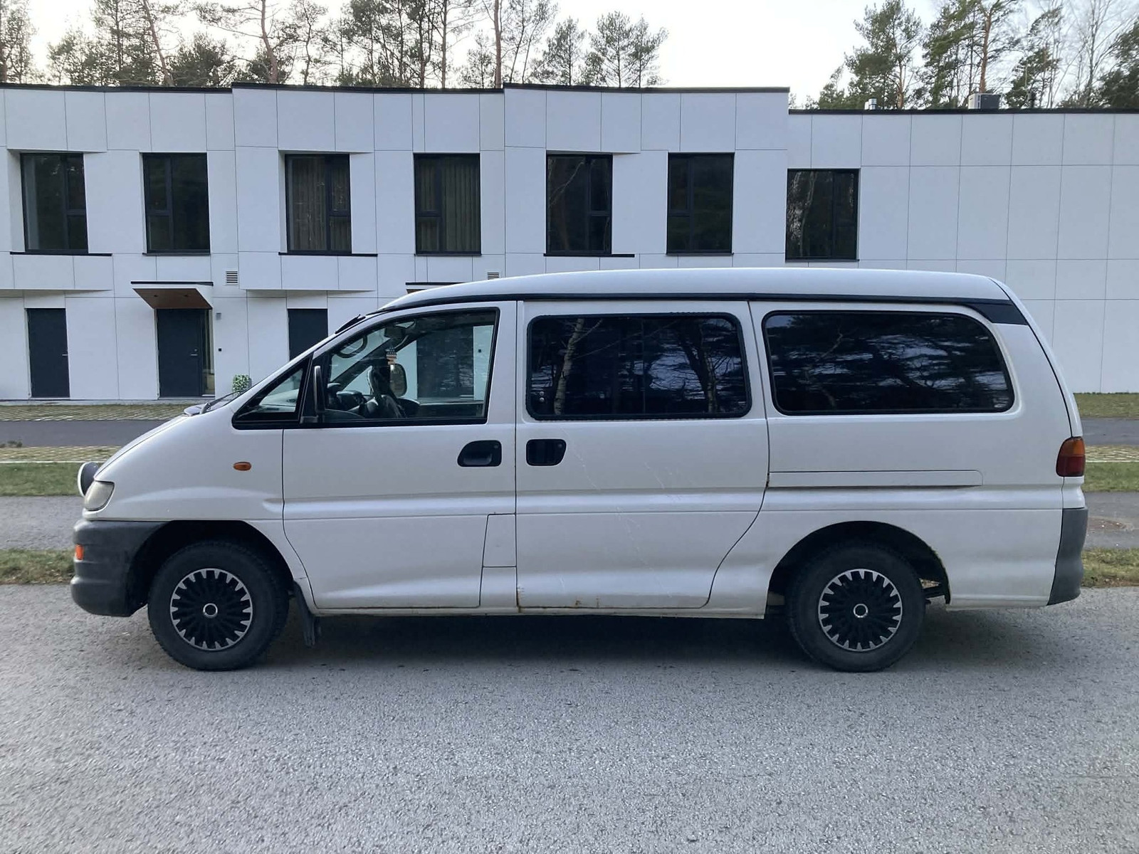 Mitsubishi L400 1999, photo 2/13