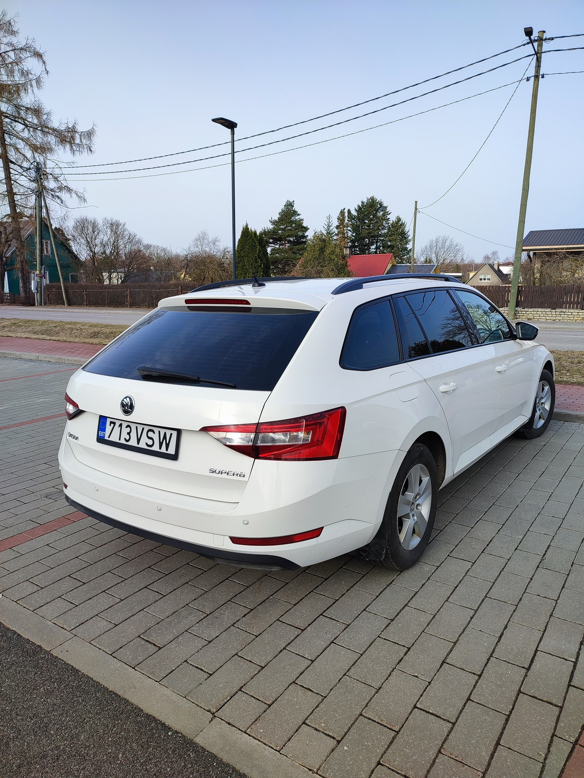 Škoda Superb 2017, photo 6/9