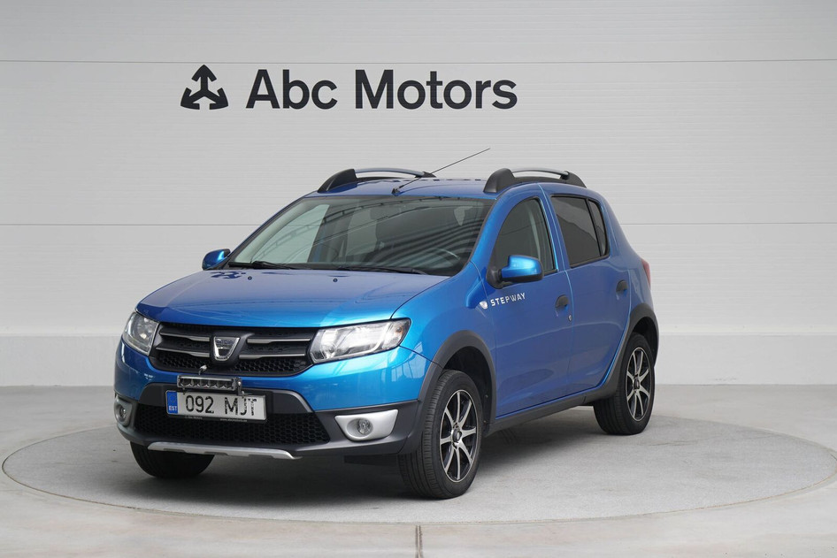 Dacia Sandero, 2015, 0.9, 66 kW, petrol, manual, front-wheel drive
