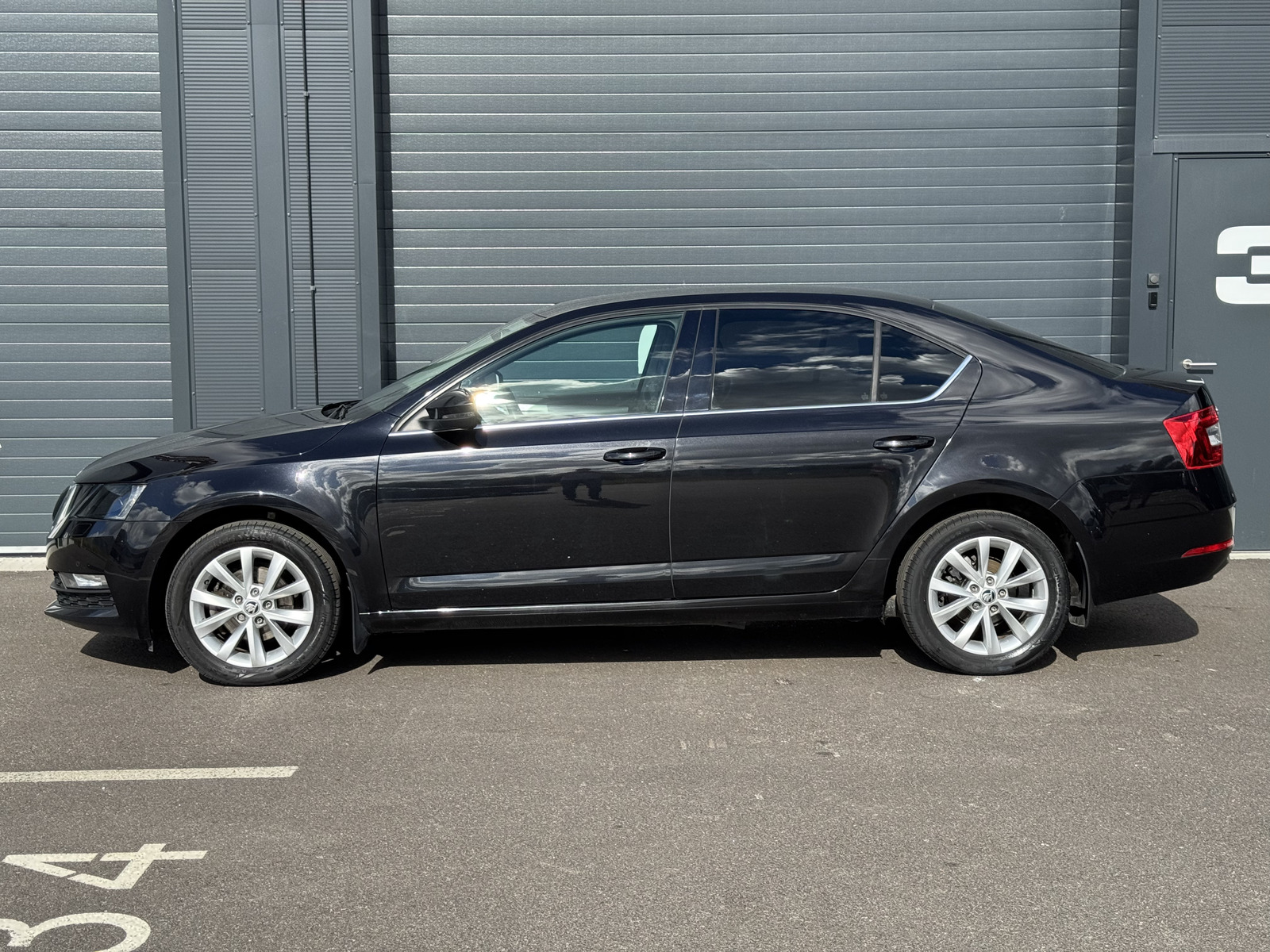 Škoda Octavia 2018, photo 3/10