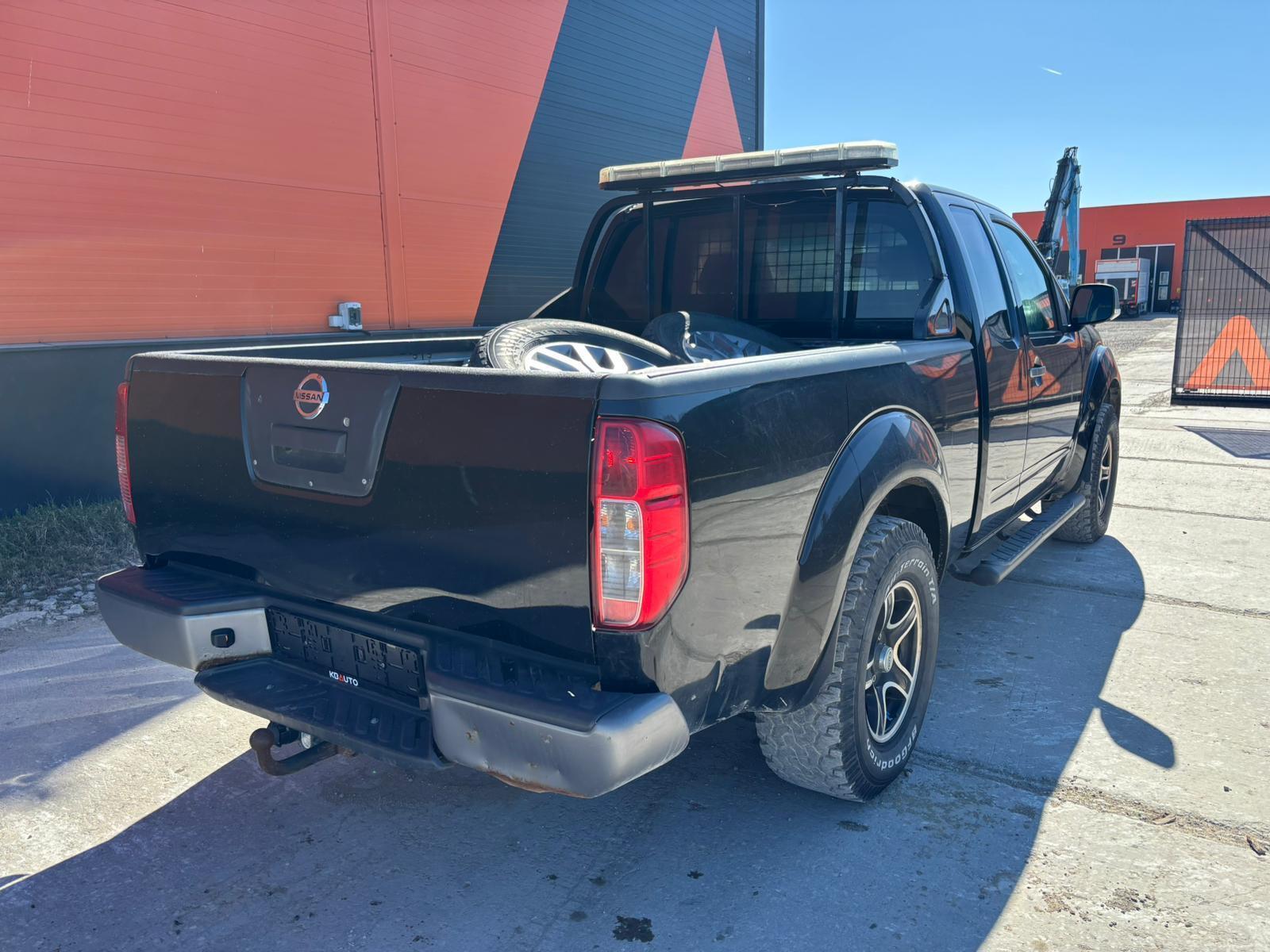 Nissan Navara 2014, photo 6/10