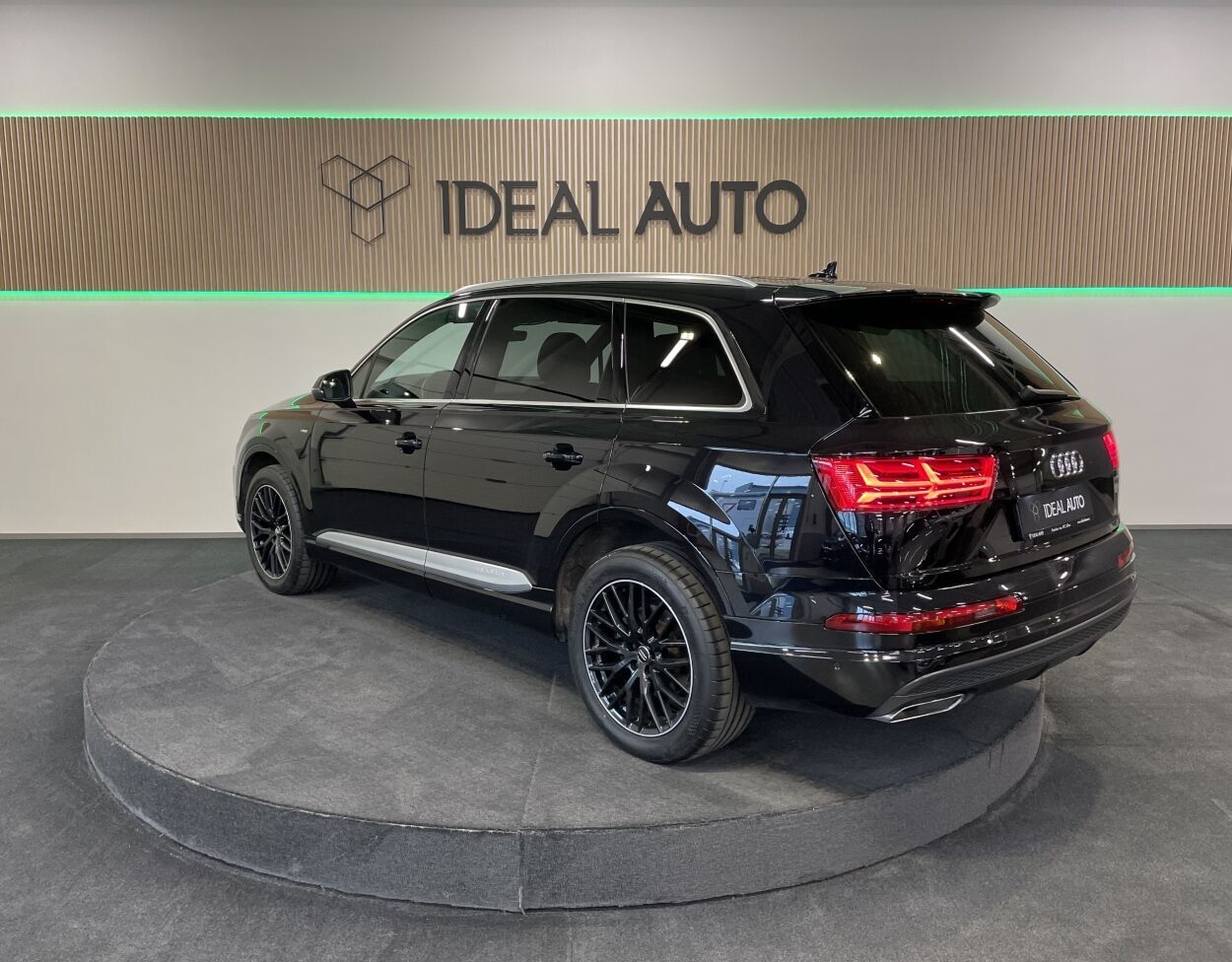 Audi Q7 2018, photo 6/53