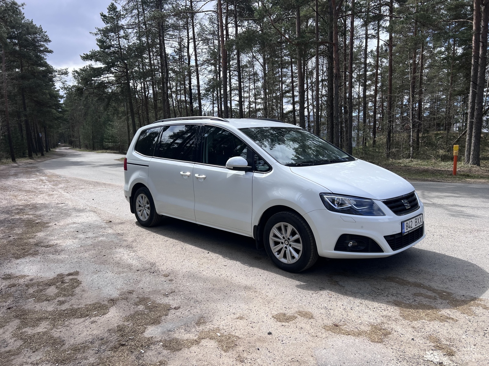 SEAT Alhambra 2017, photo 2/11