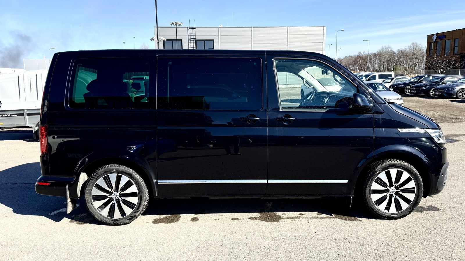 Volkswagen Multivan 2020, photo 7/45