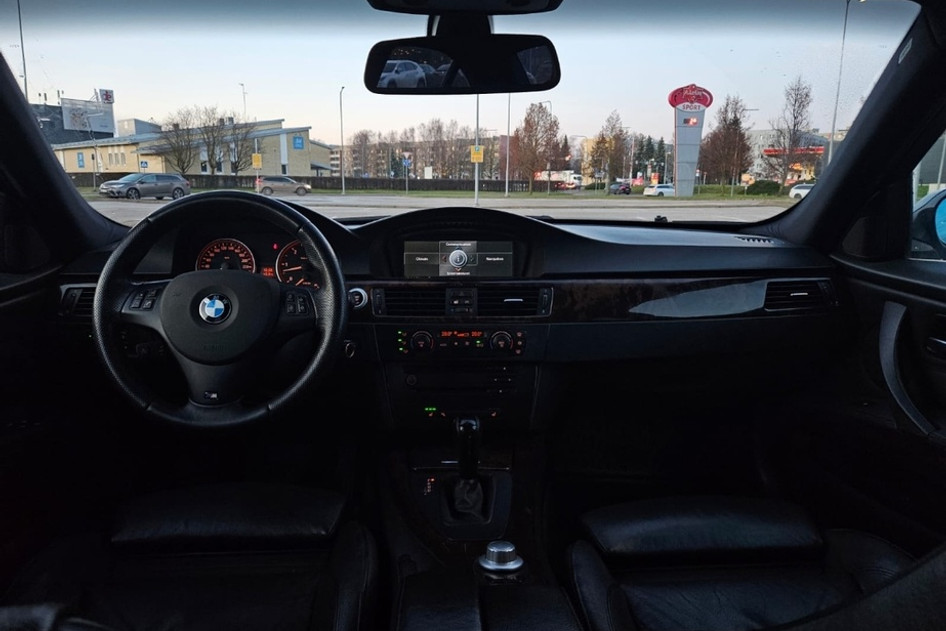 BMW 330, 2006, 3.0, 170 kW, diesel, automatic, rear-wheel drive