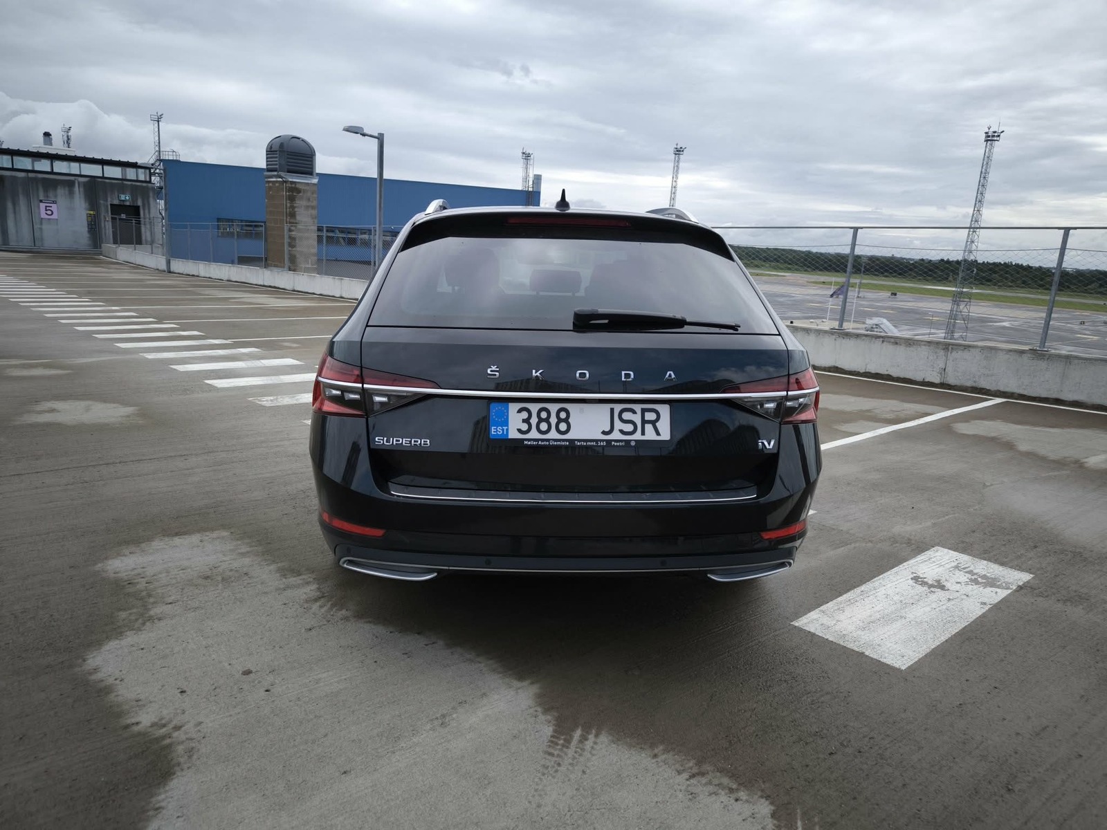 Škoda Superb 2021, photo 4/10