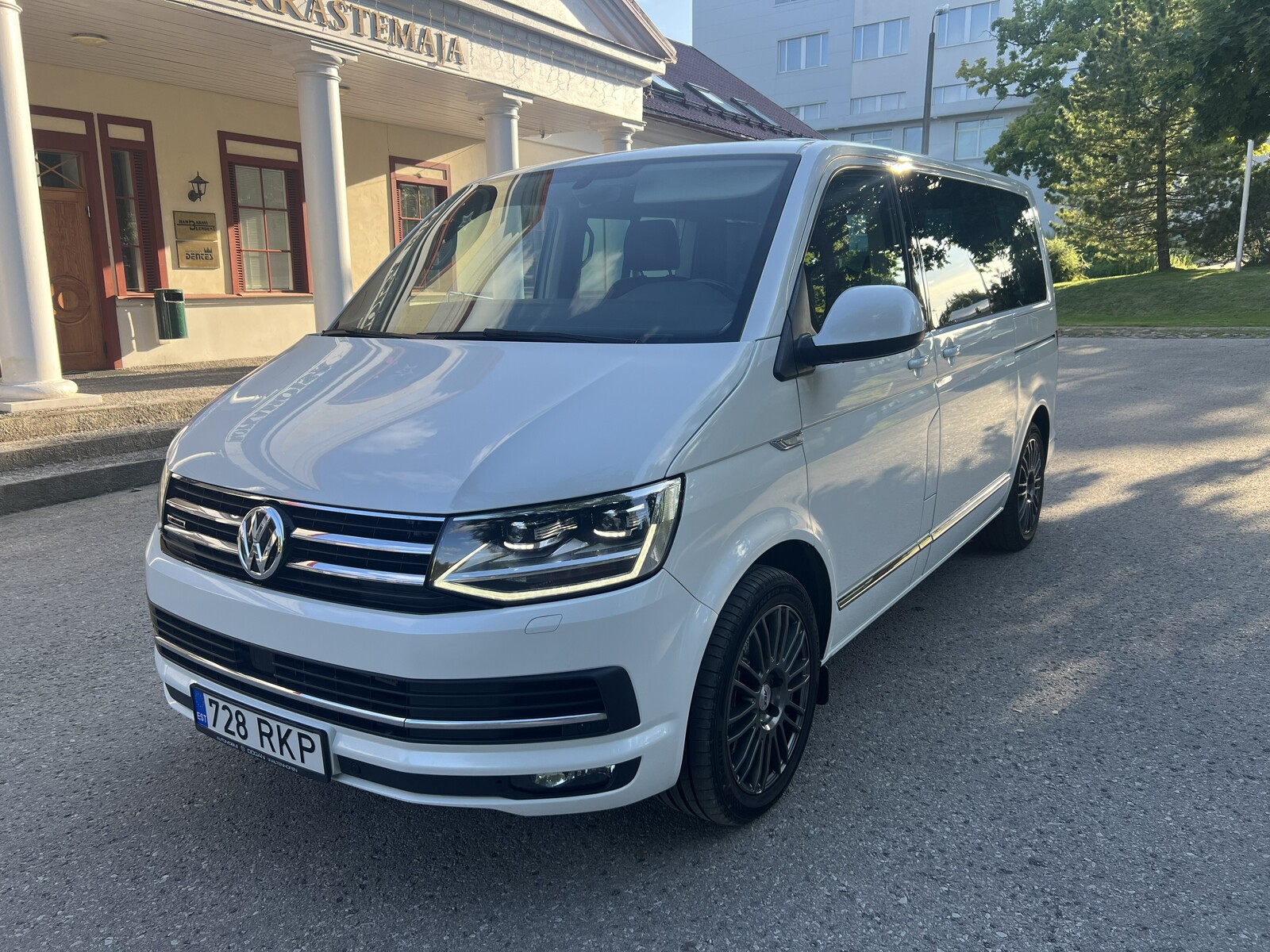 Volkswagen Multivan 2016, kuva 4/10