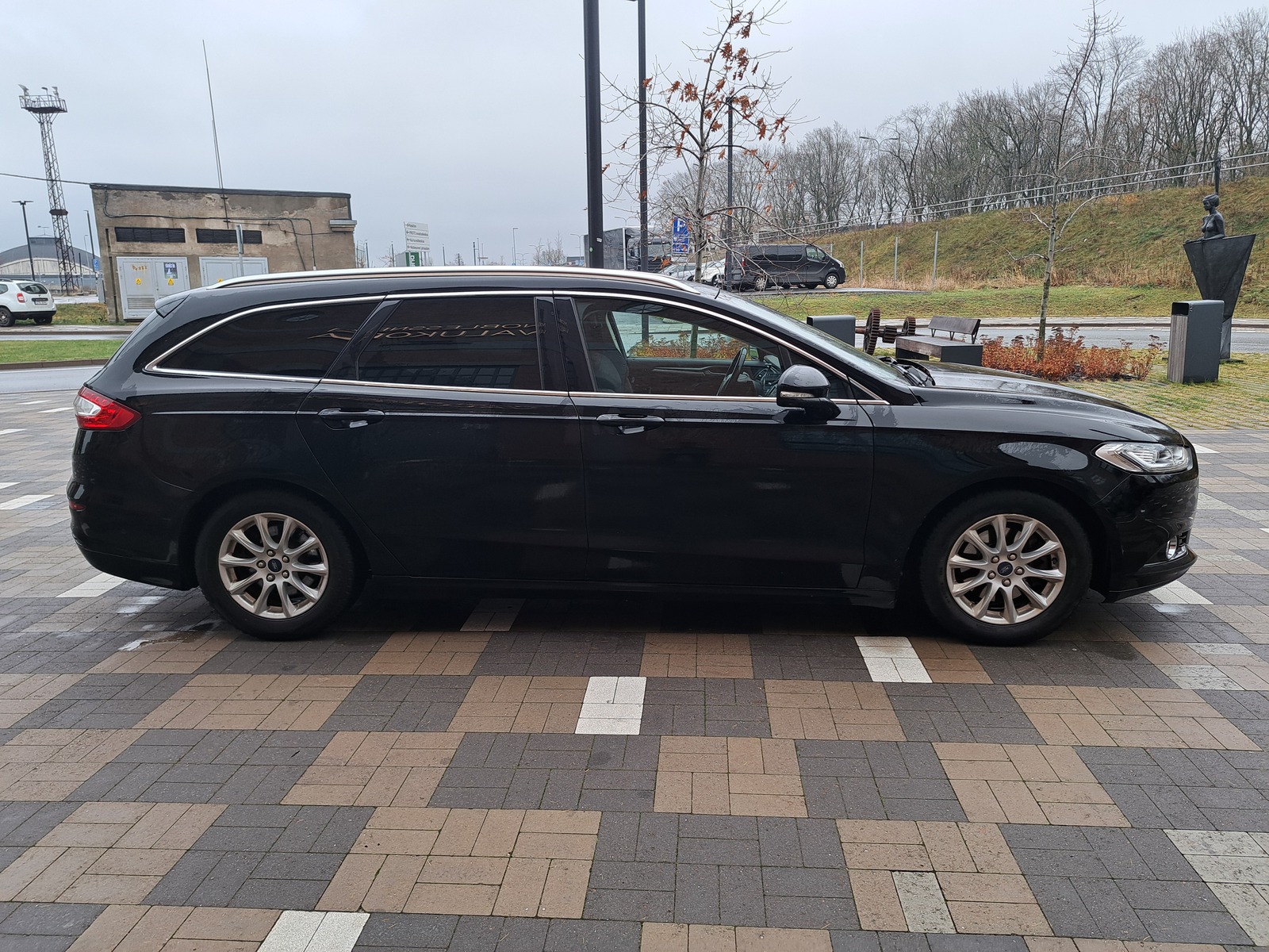 Ford Mondeo 2015, photo 4/8