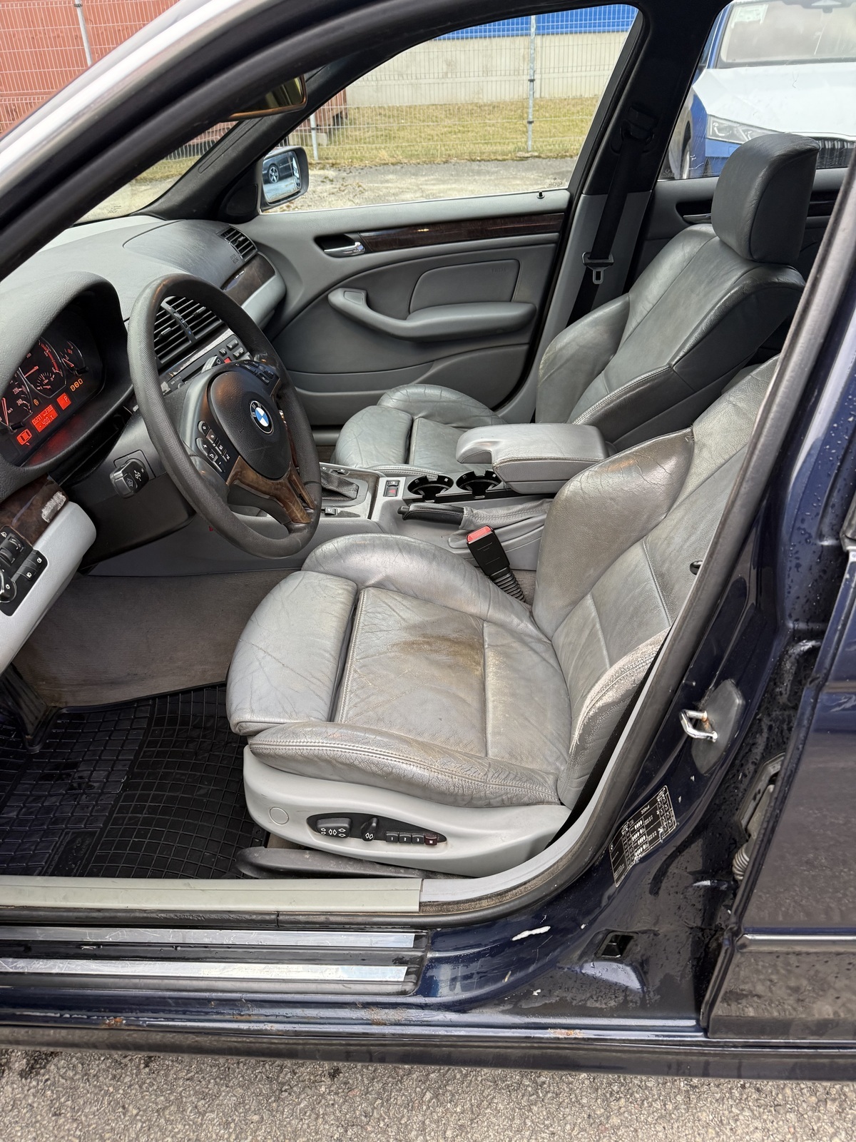 BMW 330 XD 2001, kuva 6/18