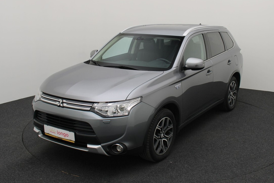 Mitsubishi Outlander, 2015, 2.0, 120 kW, plug-in hybrid (petrol/electric), automatic, four-wheel drive