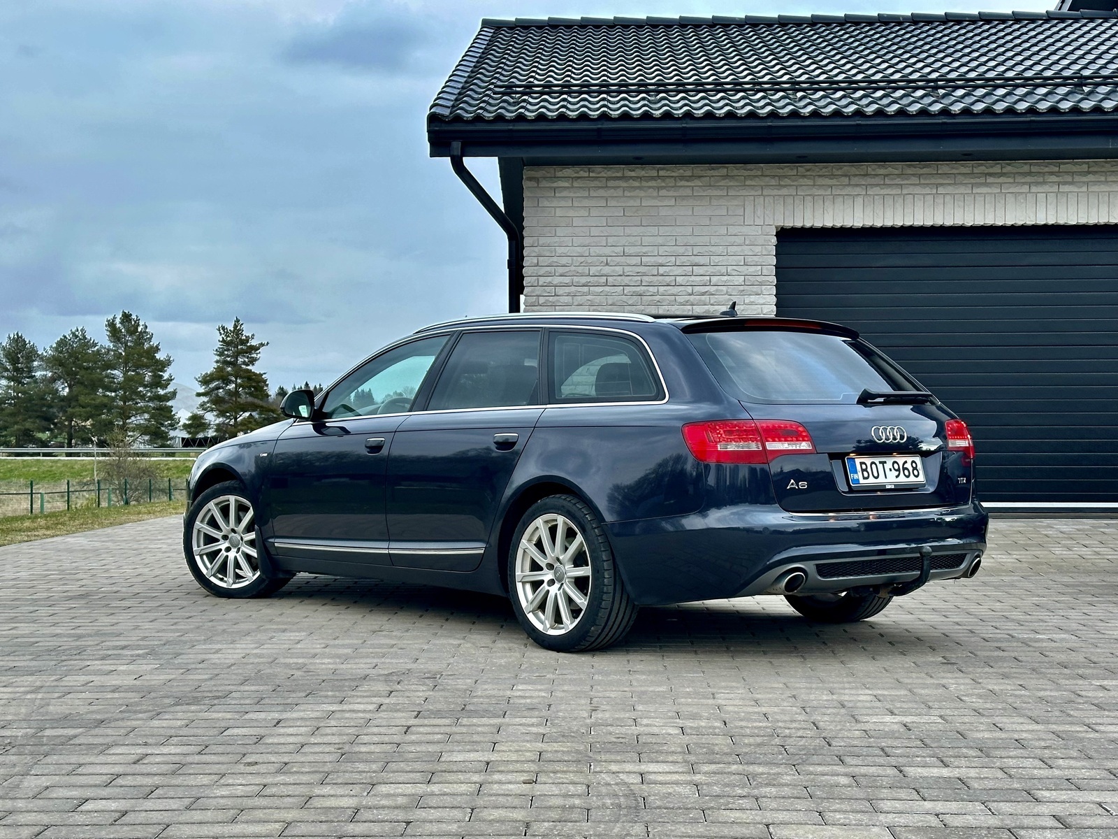 Audi A6 2011, photo 4/15
