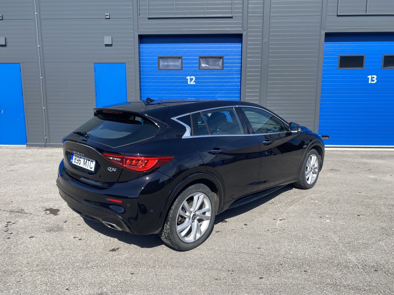 Infiniti Q30 2016, photo 3/16
