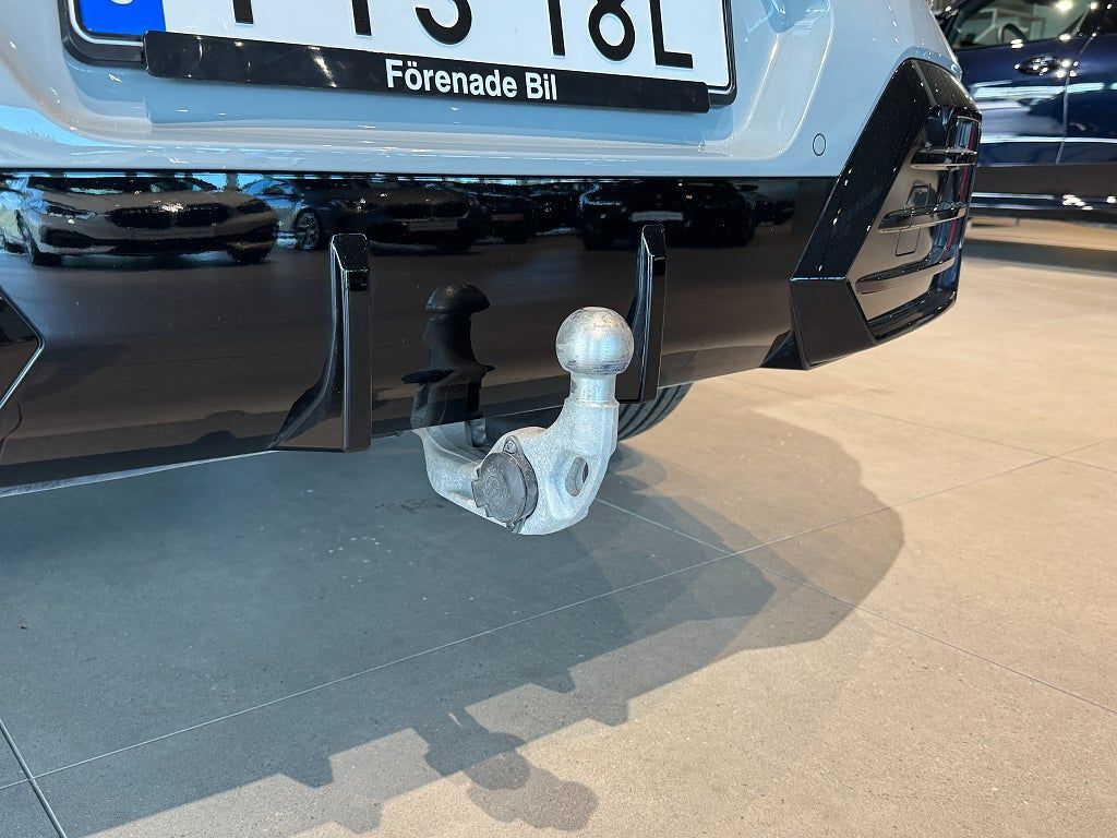 BMW iX2 2025, photo 6/34