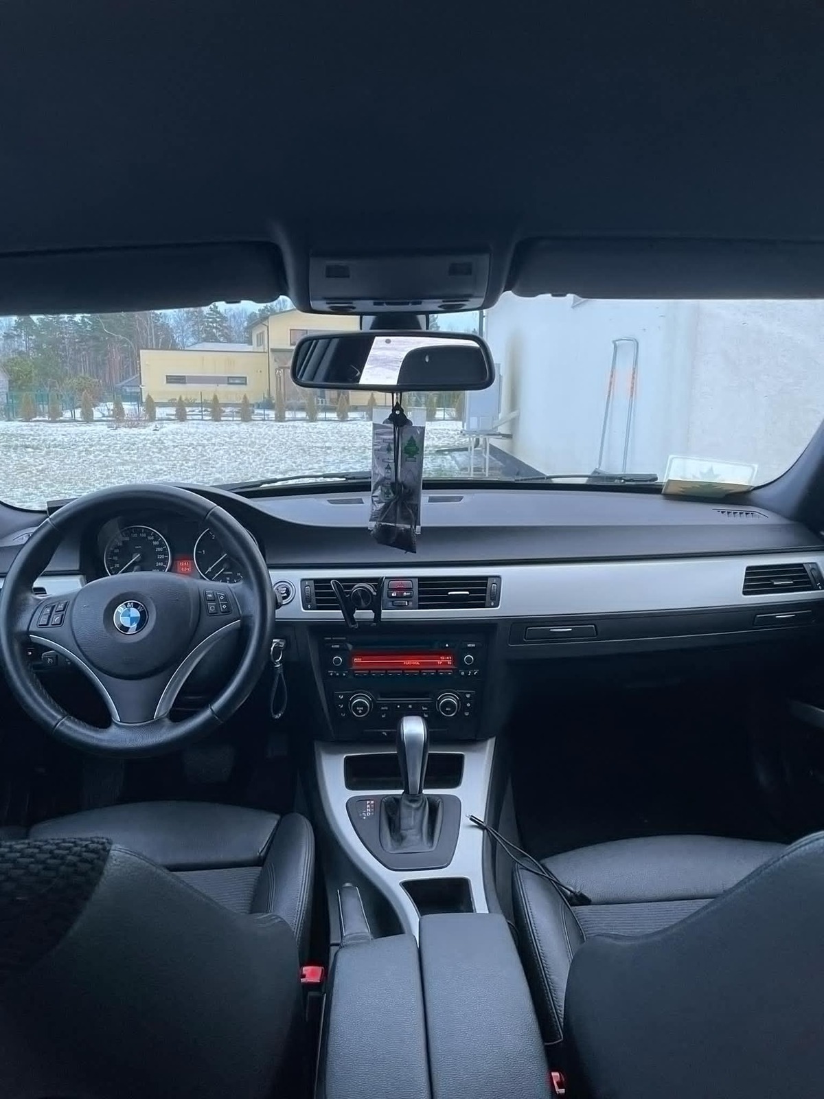 BMW 318 2011, kuva 7/10
