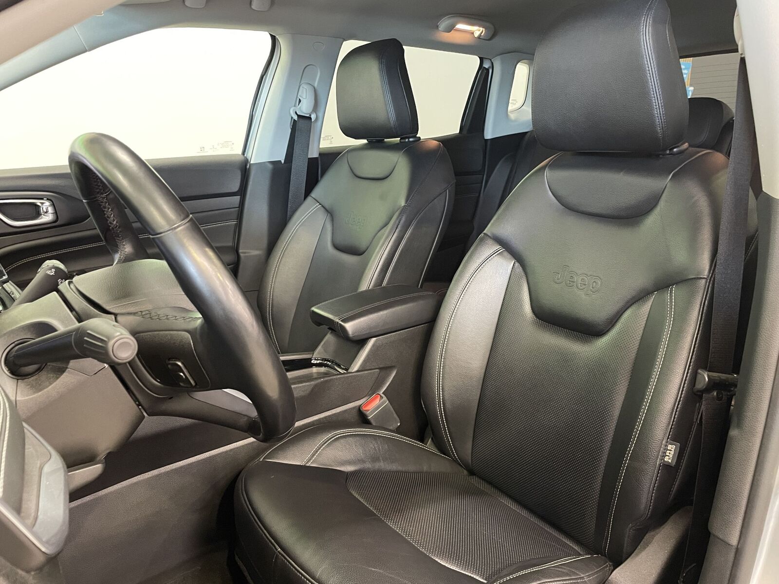 Jeep Compass 2022, photo 7/10
