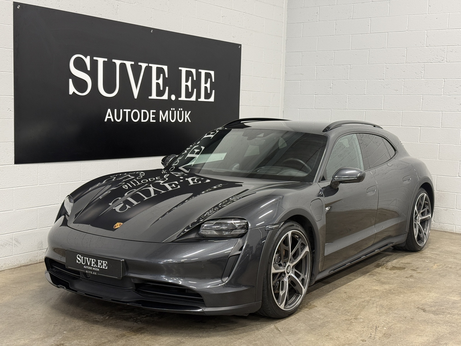 Porsche Taycan 4 Cross Turismo EBG  EBF 350kW