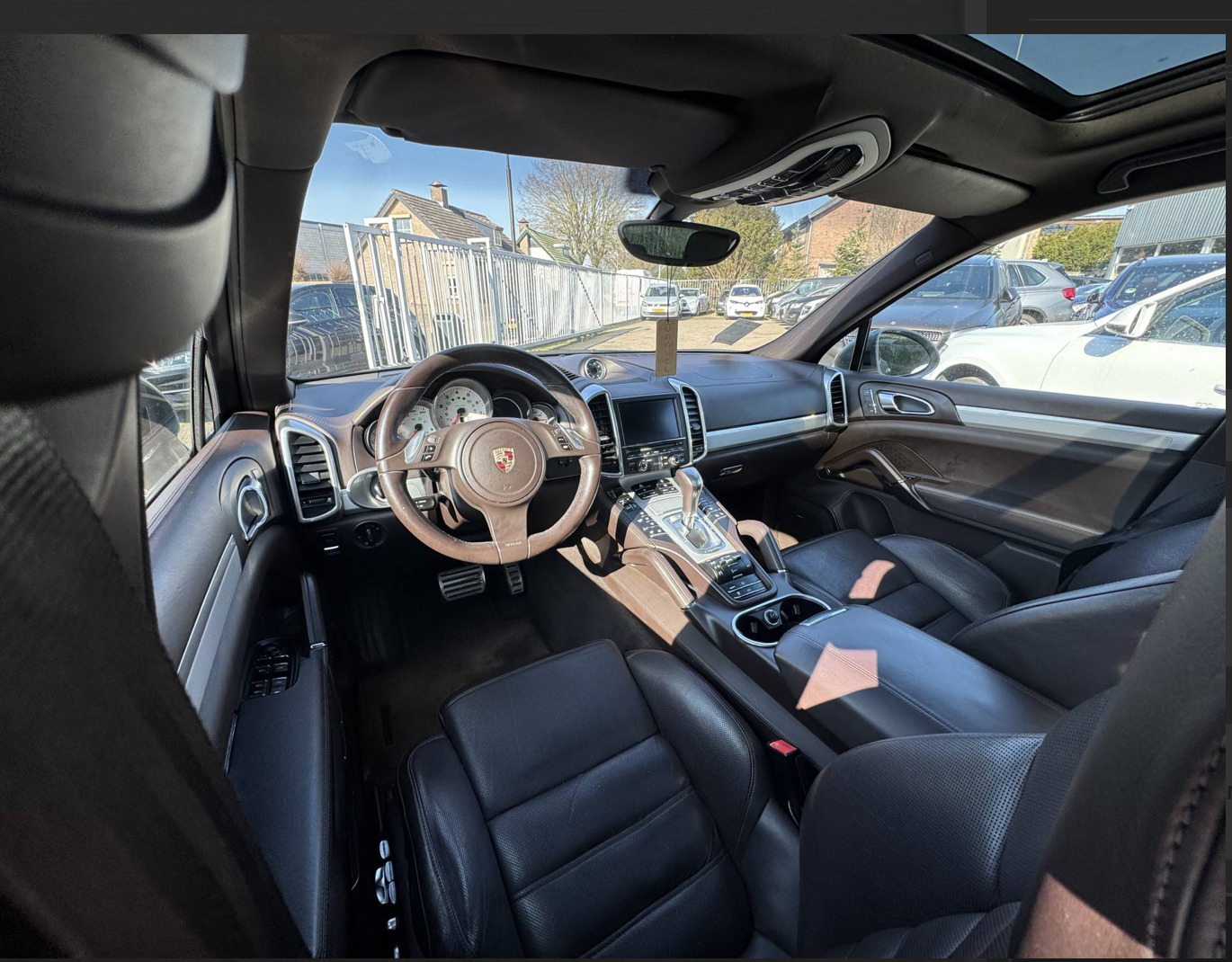 Porsche Cayenne S 2011, photo 6/8
