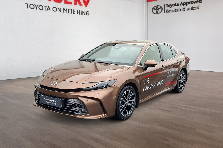 Toyota Camry, 2026, 2.5, 137 kW, hybrid (petrol/electric), automatic, front-wheel drive