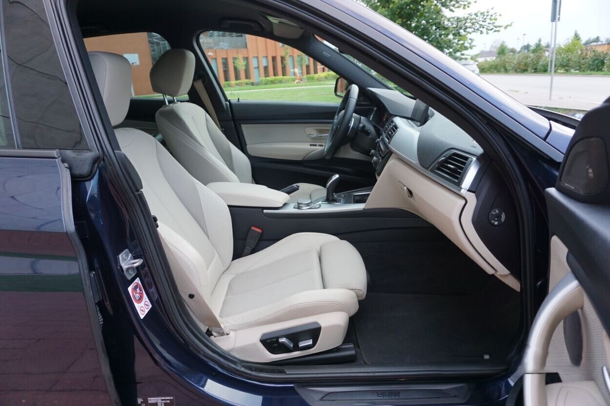 BMW 325 2016, photo 4/16