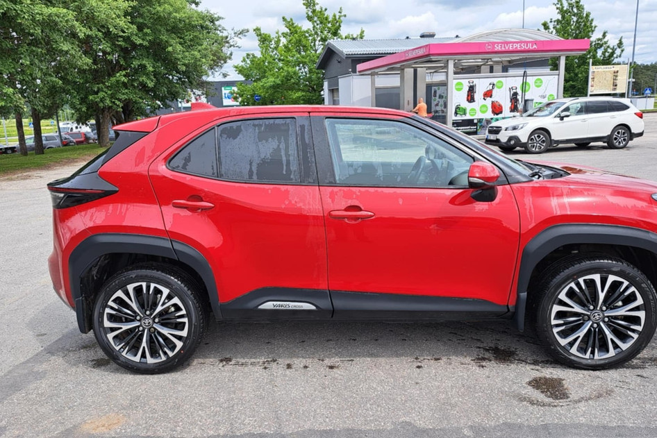 Toyota Yaris Cross, 2023, 1.5, 68 kW, hübriid (bensiin/elekter), automaat, esivedu