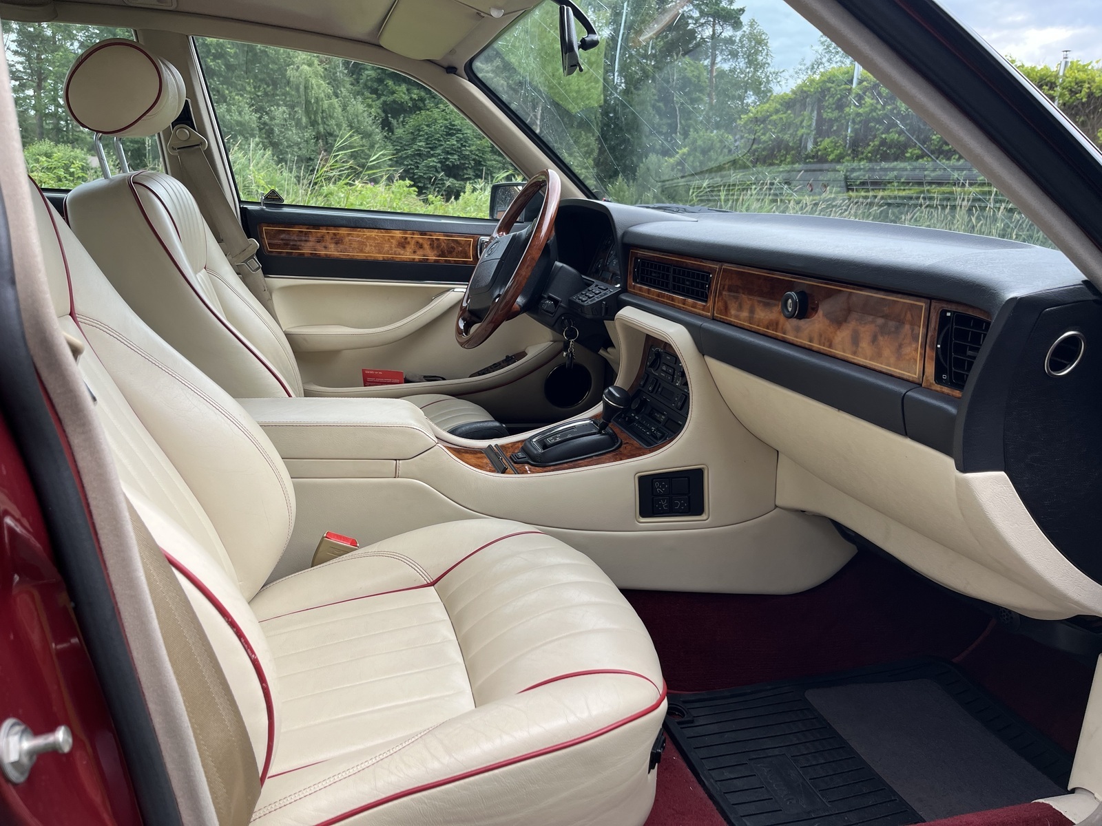 Jaguar XJR 1993, kuva 7/10