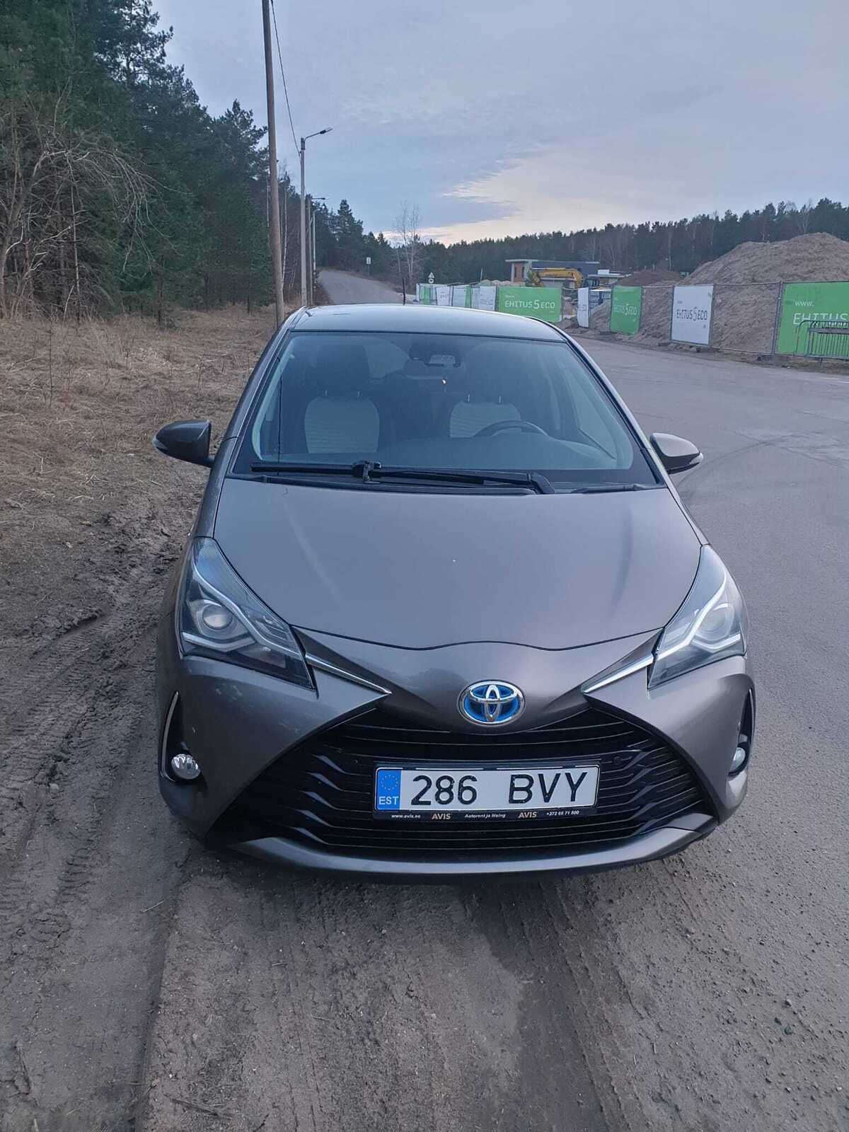 Toyota Yaris 2017, photo 2/15