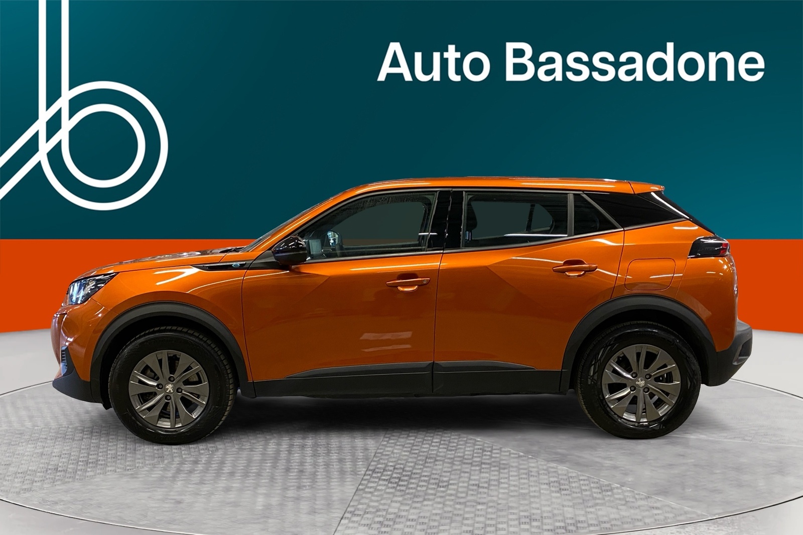 Peugeot 2008 2023, photo 2/32
