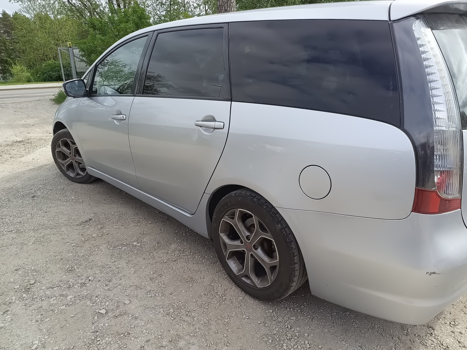 Mitsubishi Grandis 2005, photo 3/9