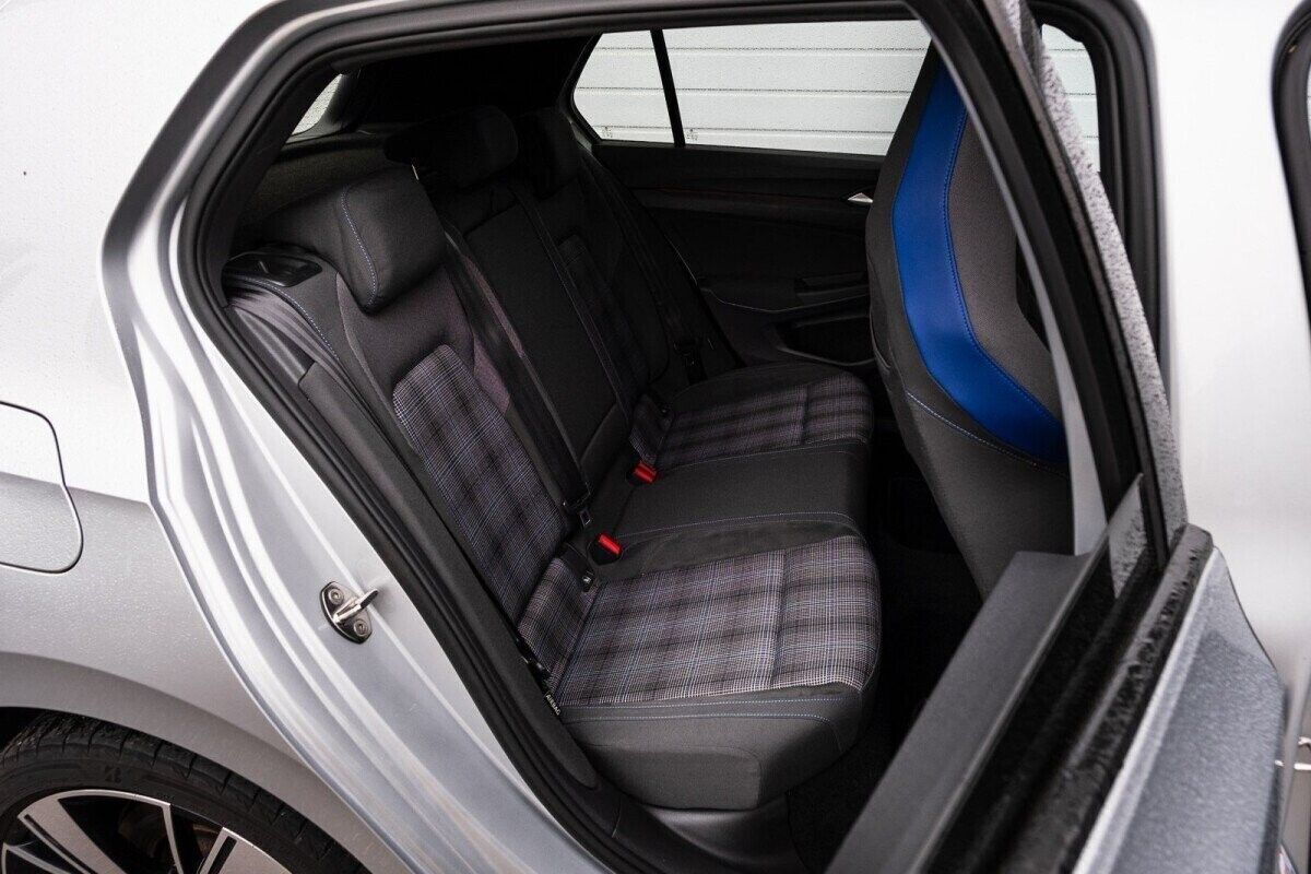 Volkswagen Golf 2022, kuva 7/10