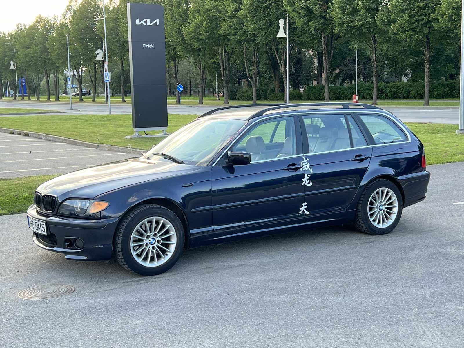 BMW 320
