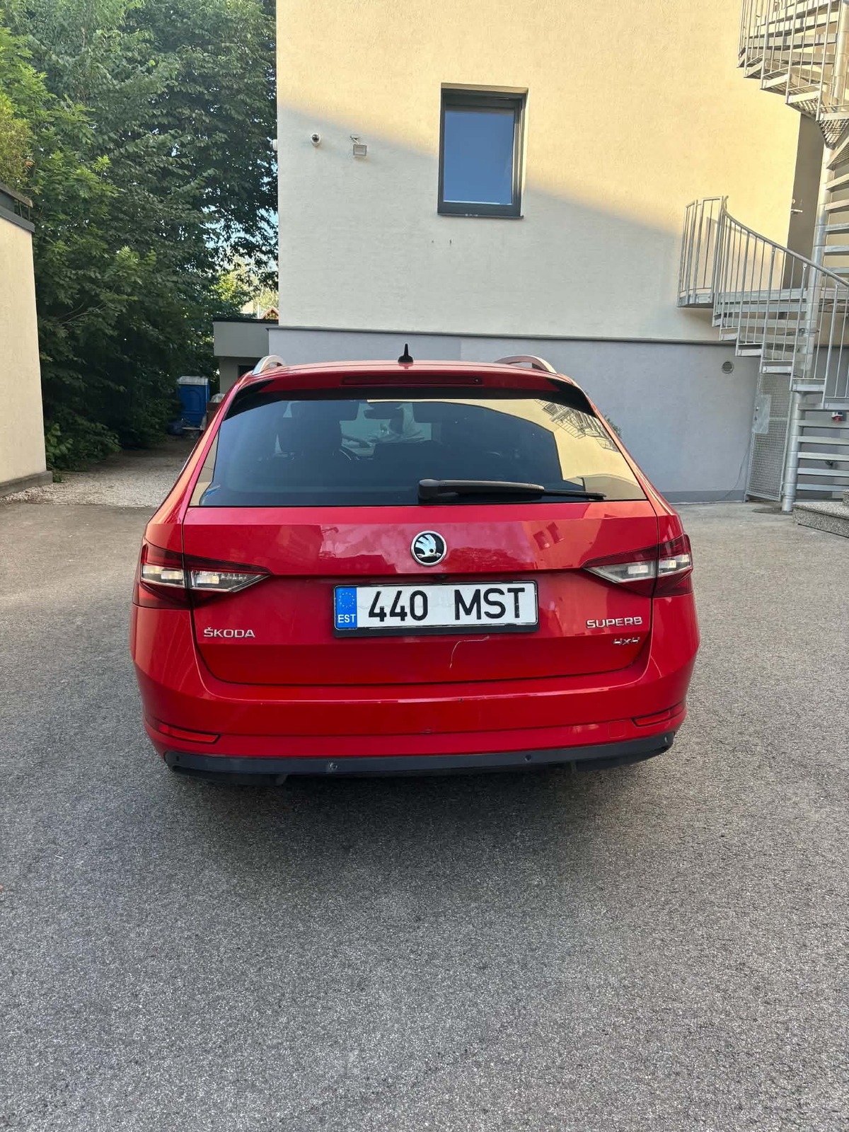 Škoda Superb 2016, photo 2/7
