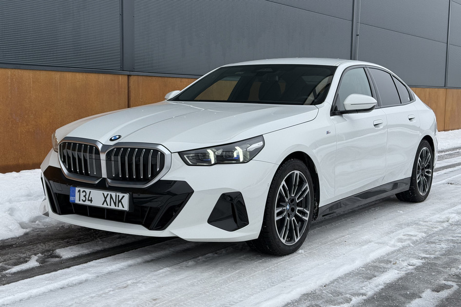 BMW 520, 2024, 2.0, 145 kW, hybrid (diesel/electric), automatic, four-wheel drive
