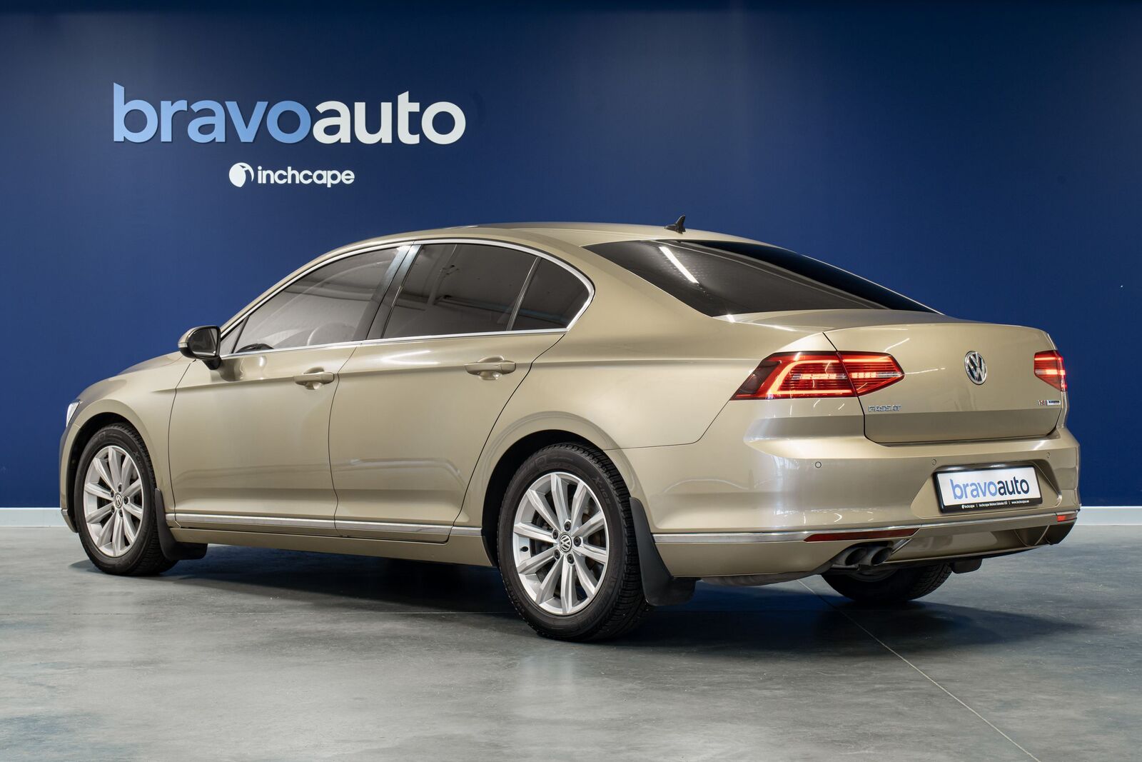 Volkswagen Passat 2016, photo 4/20