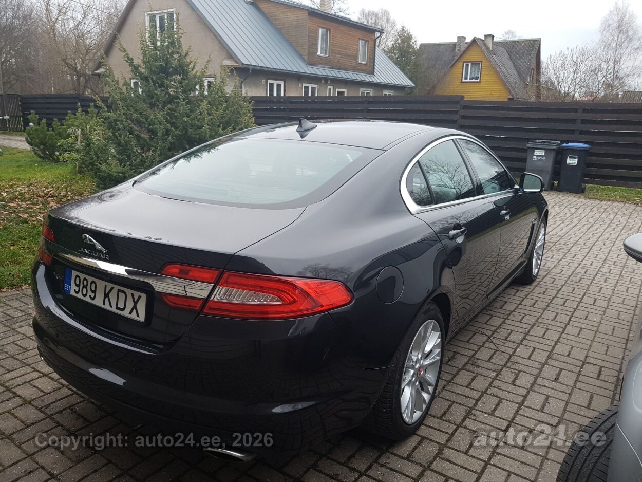 Jaguar XF 2015, photo 3/9