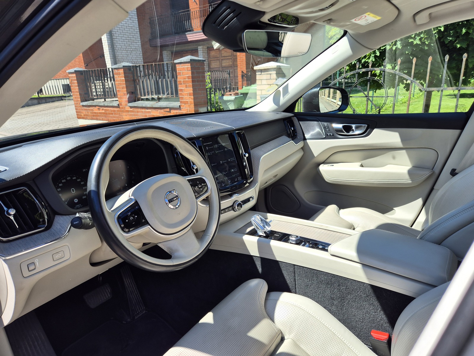 Volvo XC60 2020, photo 5/24