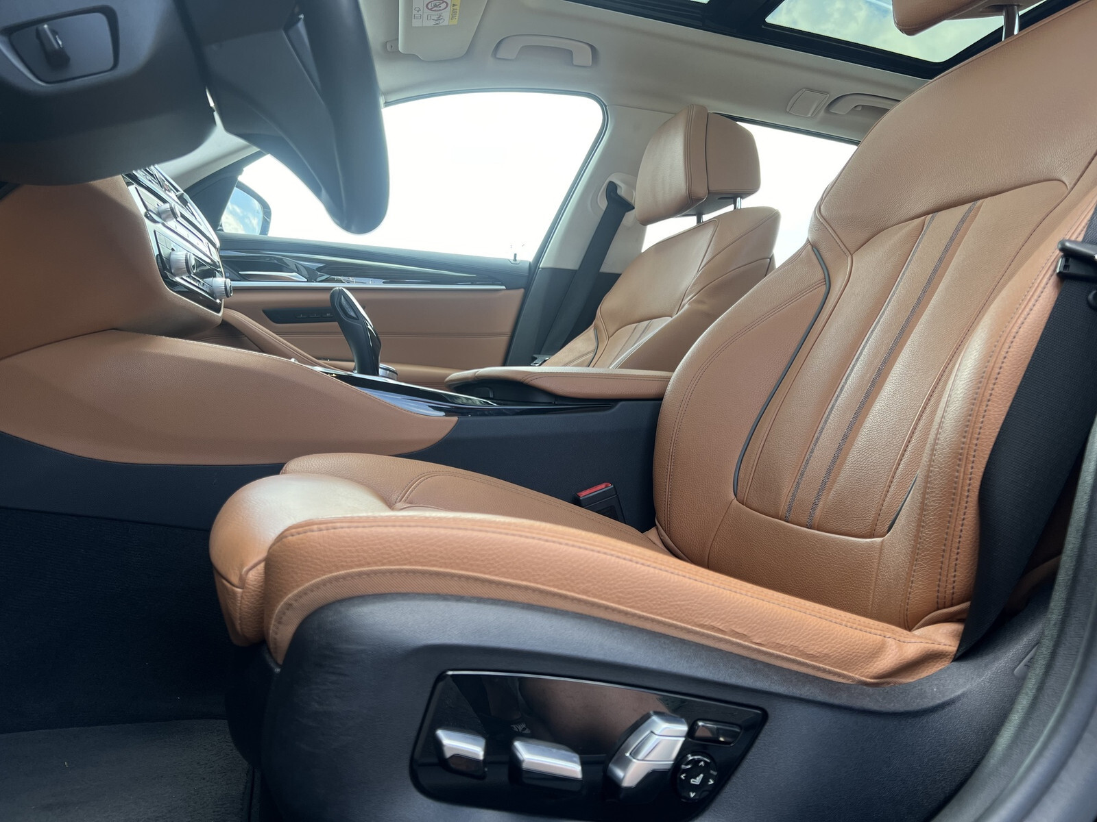 BMW 520 2017, photo 7/10