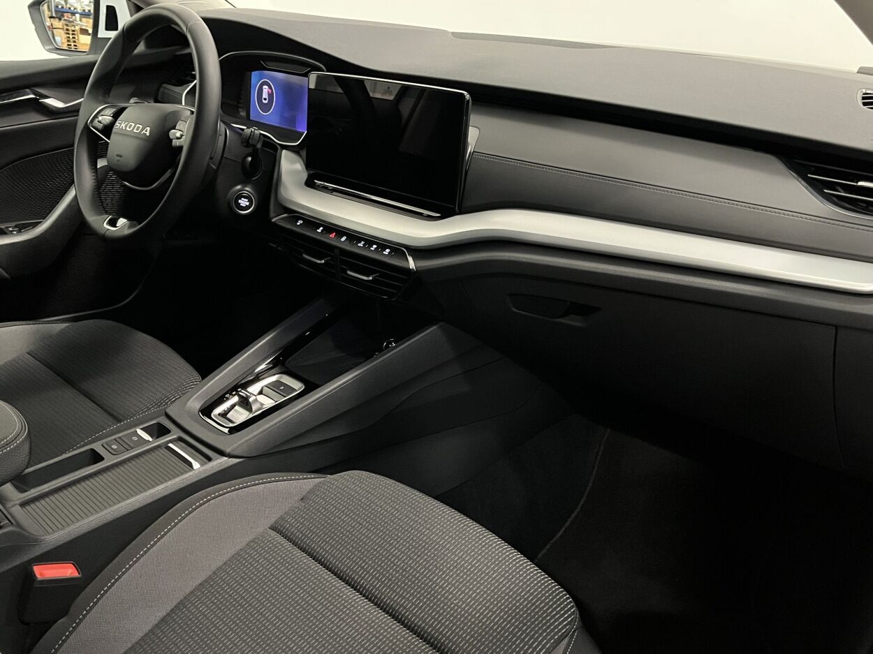 Škoda Octavia 2025, photo 3/24