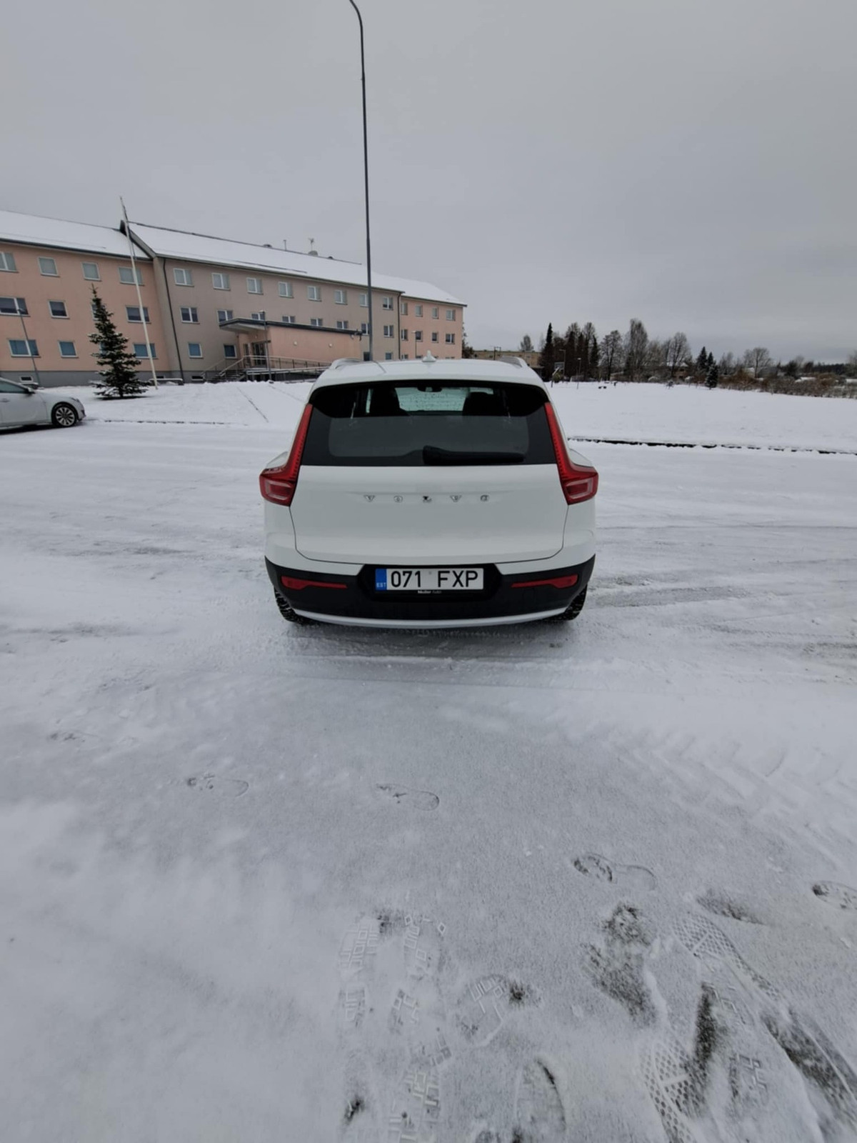 Volvo XC40 2020, photo 5/8
