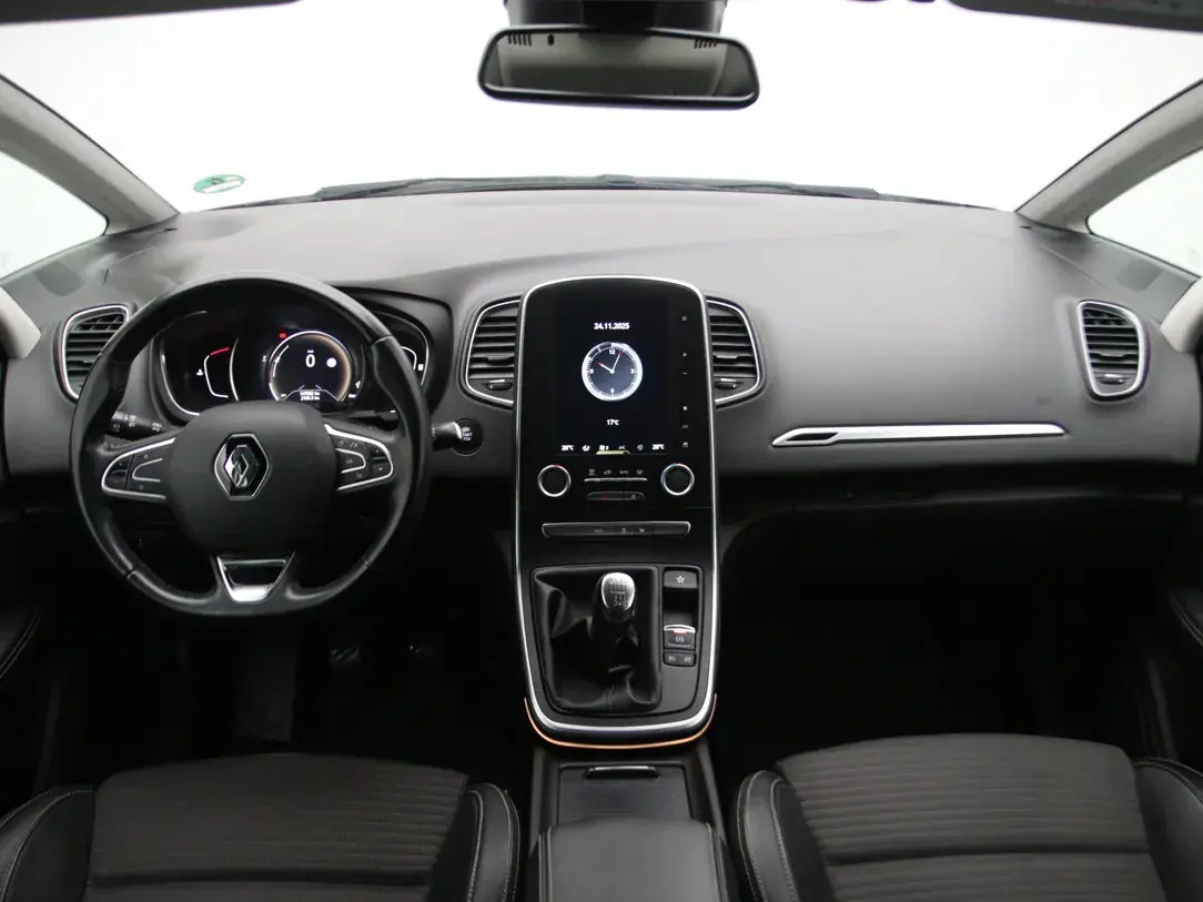 Renault Grand Scenic 2017, kuva 2/32