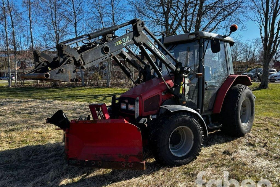 Massey Ferguson 4220, 42 kW, diisel