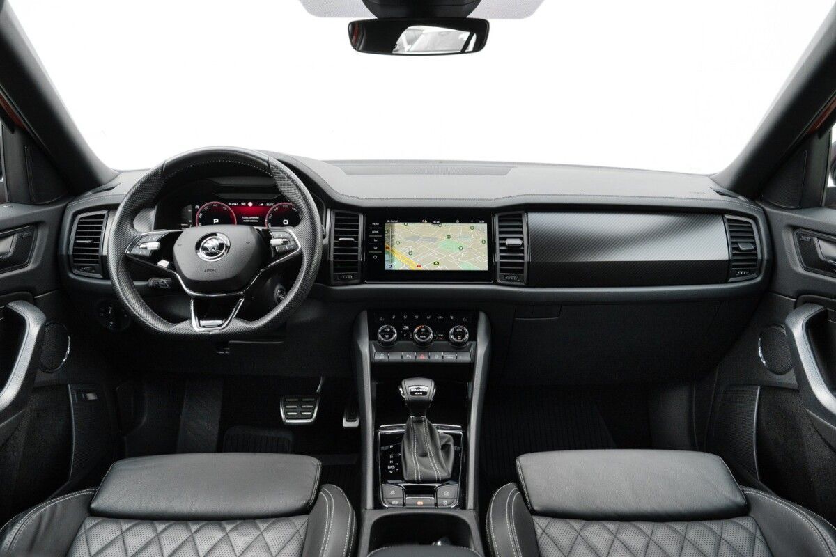 Škoda Kodiaq 2023, photo 6/10